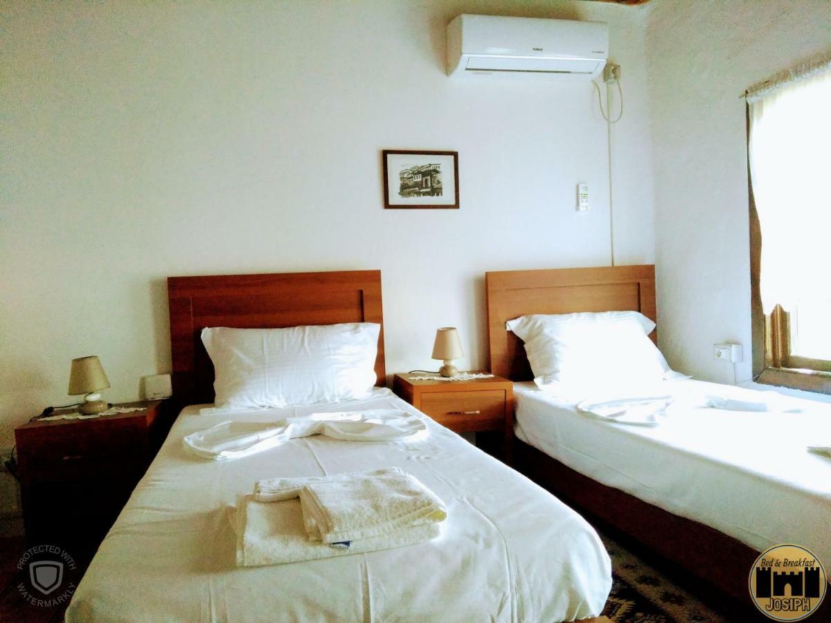 Bed & Breakfast Josiph Берат Екстер'єр фото