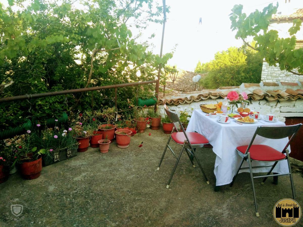 Bed & Breakfast Josiph Берат Екстер'єр фото