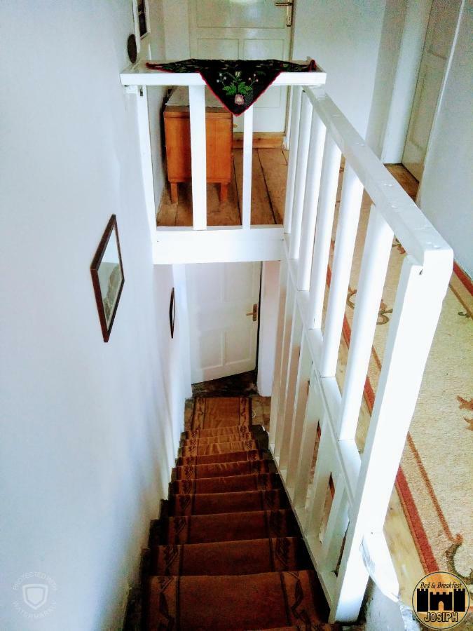Bed & Breakfast Josiph Берат Екстер'єр фото