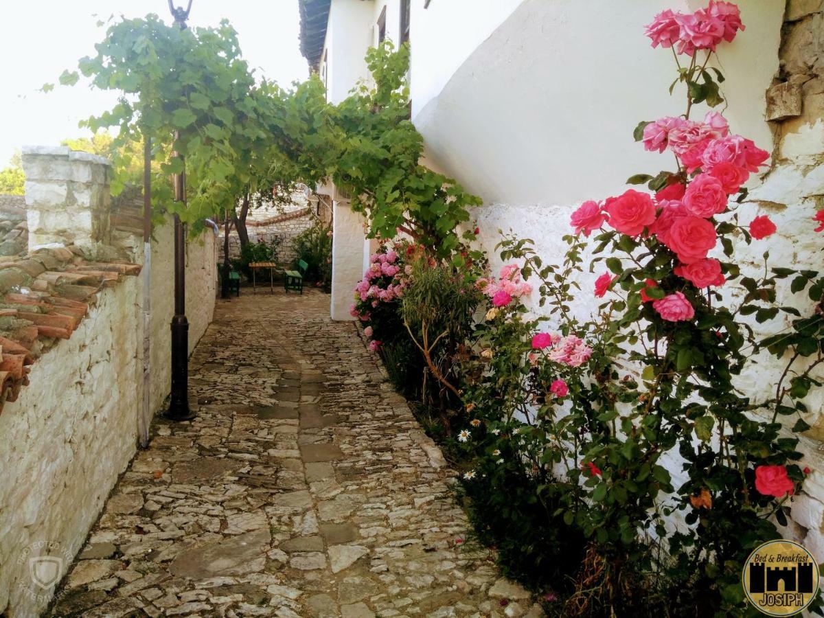 Bed & Breakfast Josiph Берат Екстер'єр фото